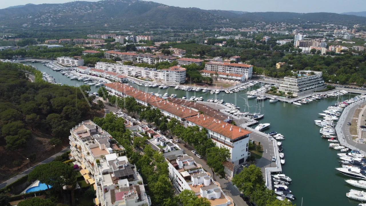Exclusivo apartamento en el Puerto de Platja d’Aro