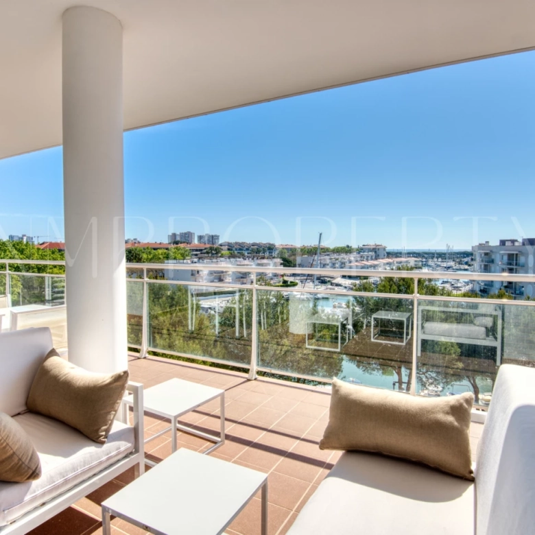 Apartamento con vistas al puerto de Platja d'Aro