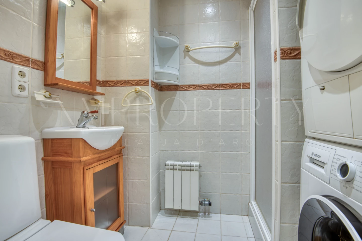 Apartamento con terraza y vistas al mar