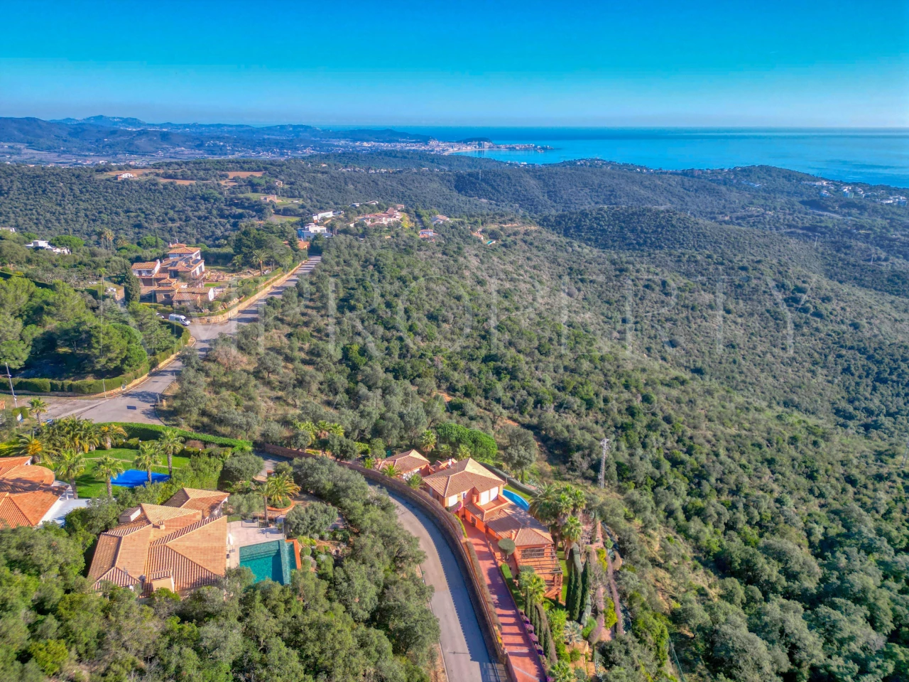 Villa de lujo en alquiler temporal con vistas infinitas al mar