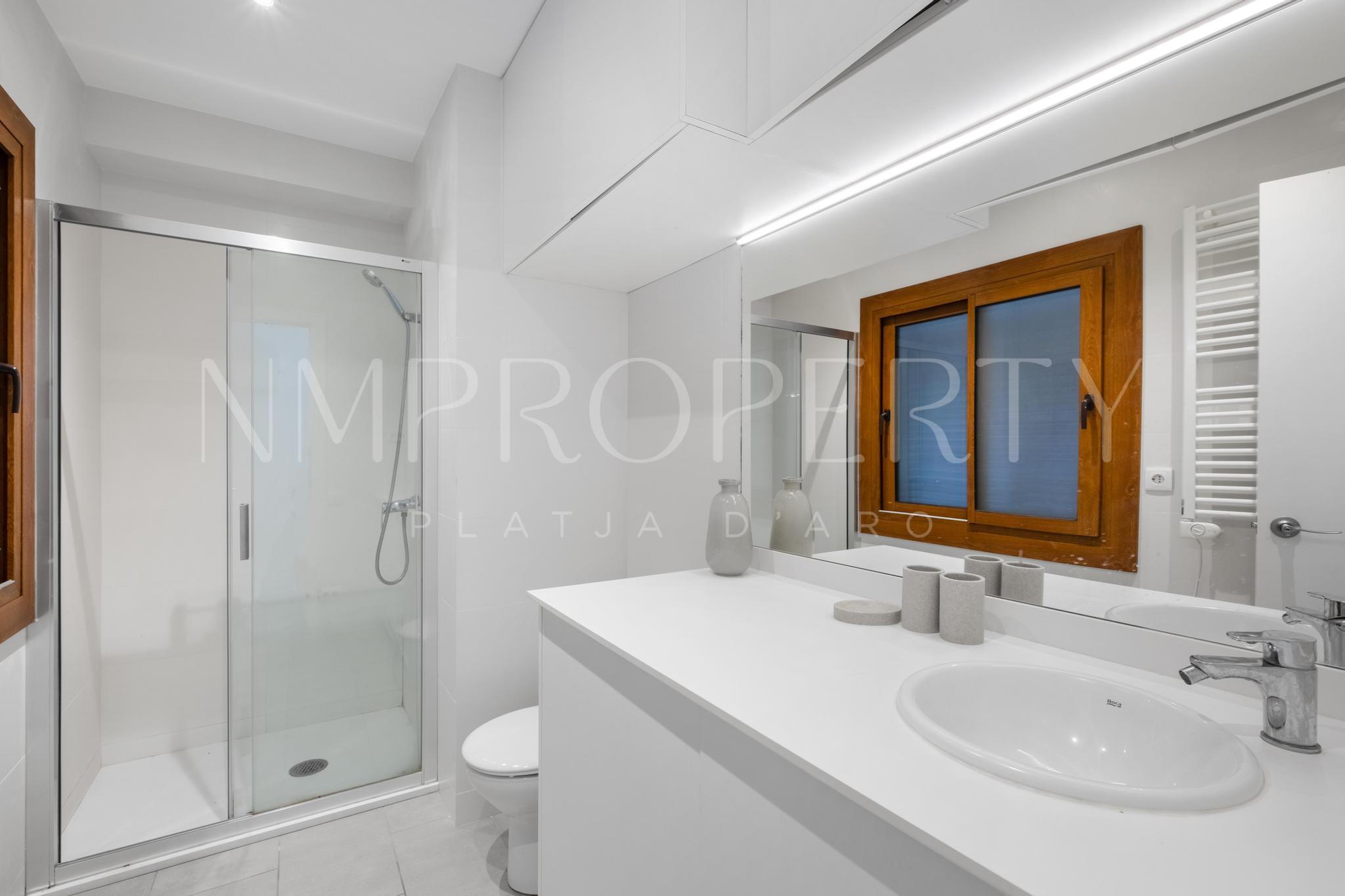 143-22 Apartamento en primera linea de mar
