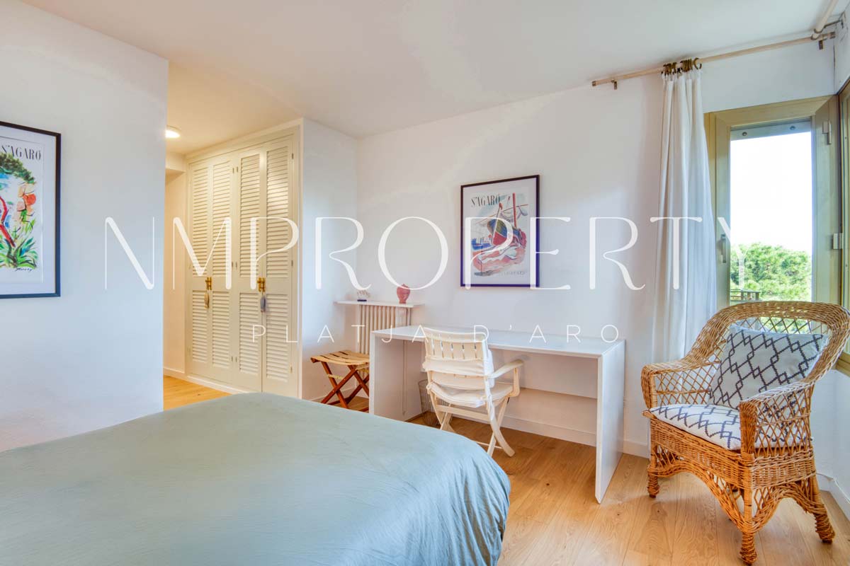 28-sagaro Ático duplex con piscina privada y vistas al mar en S’Agaró