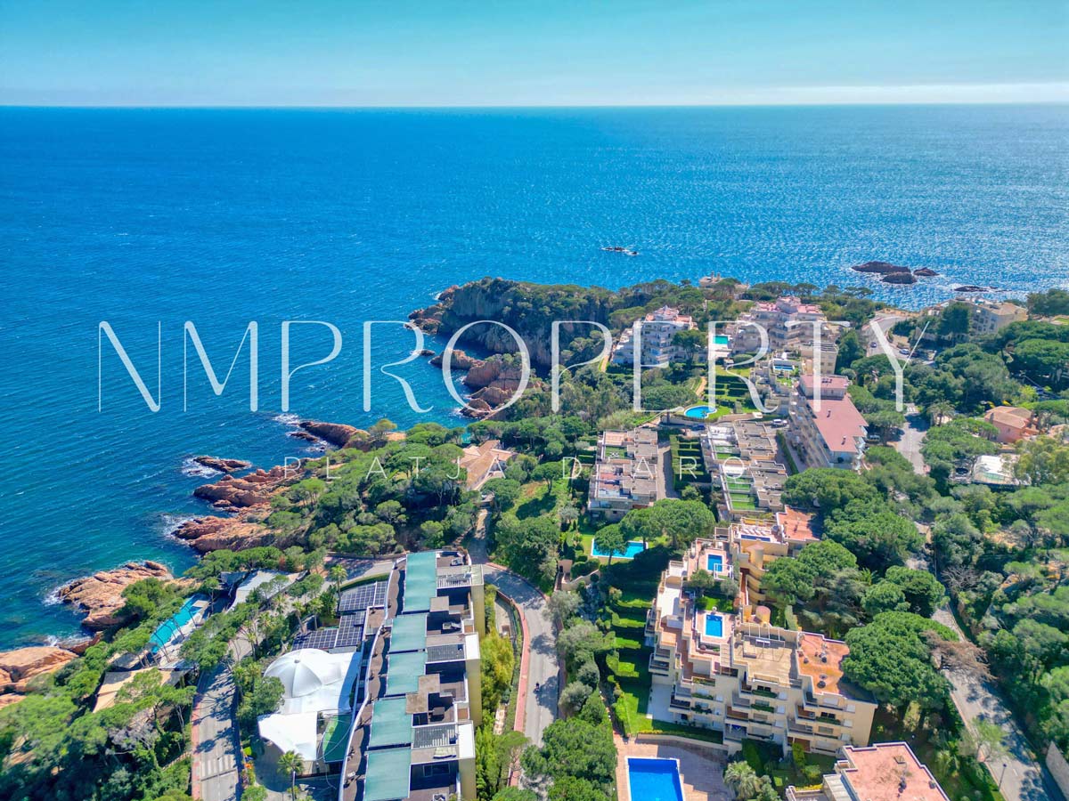 33-sagaro Ático duplex con piscina privada y vistas al mar en S’Agaró