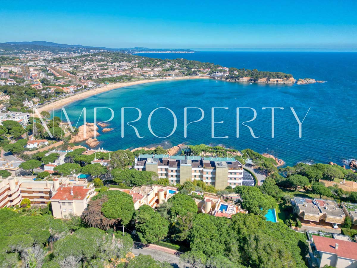 34-sagaro Ático duplex con piscina privada y vistas al mar en S’Agaró