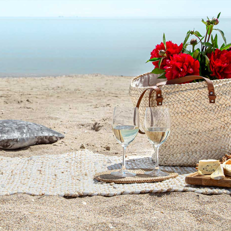 Sant Jordi entre mar y piedra: Los rincones más románticos de la Costa Brava