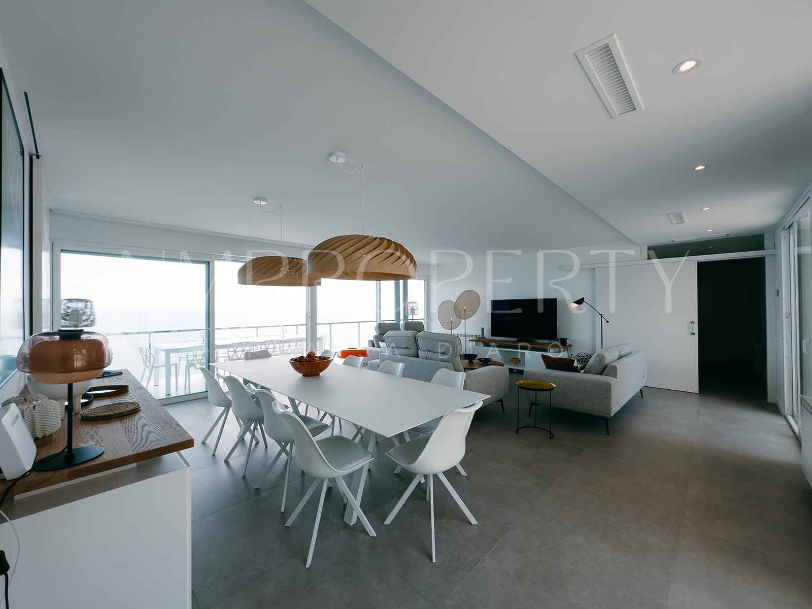 Exclusivo apartamento de lujo con vistas espectaculares al mar en la Costa Brava