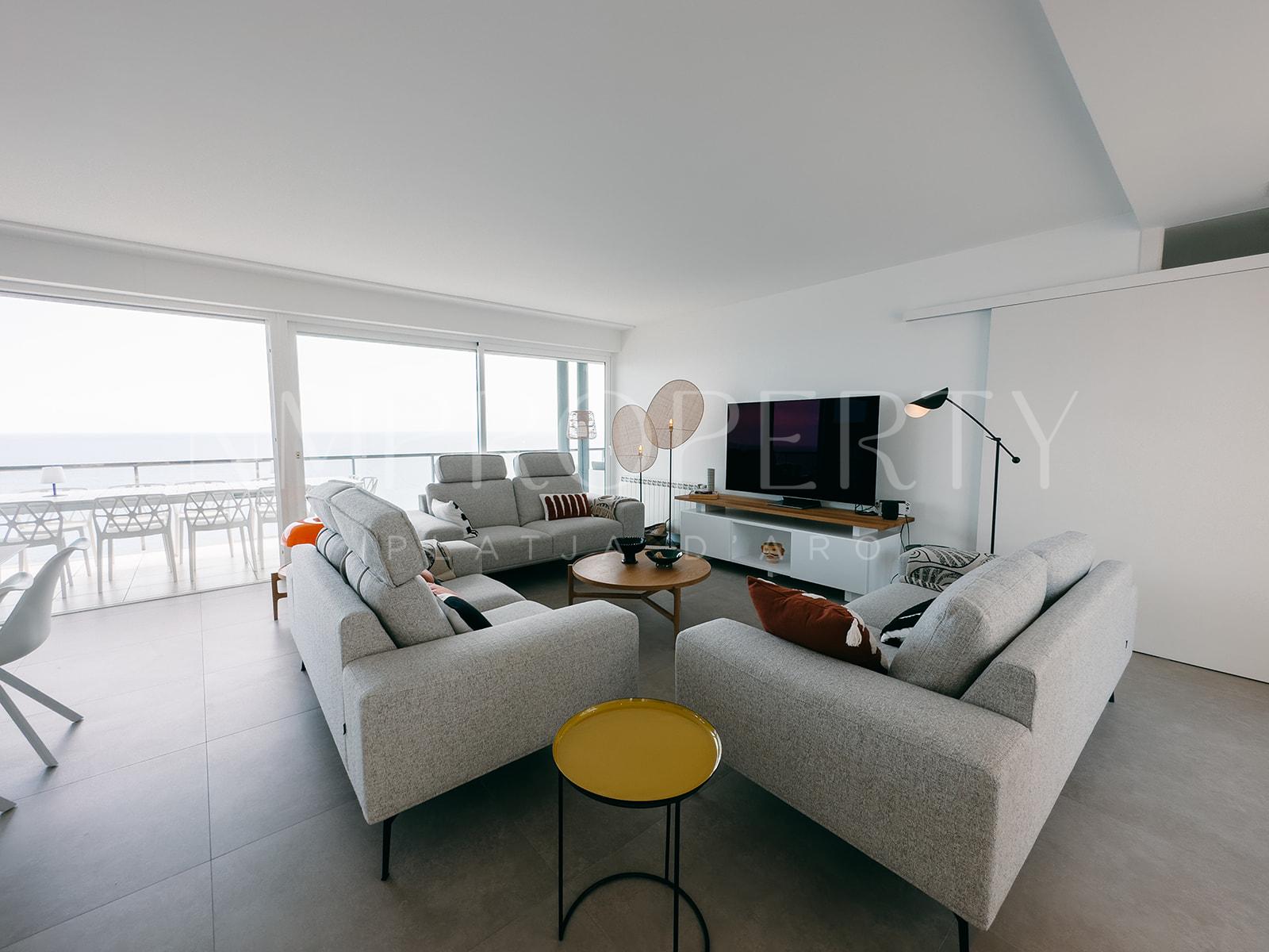 Exclusivo apartamento de lujo con vistas espectaculares al mar en la Costa Brava